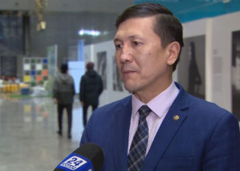 Белгілі ақын Қонаевты «татар» деп атаған Ерлан Төлеутайды сотқа бермекші