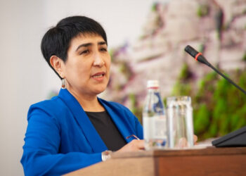 Бізге өзгерістер керек