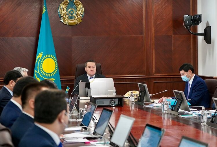 АБАЙ ОБЛЫСЫНЫҢ ЭКОНОМИКАСЫНА 1,9 ТРЛН ТЕҢГЕ КӨЛЕМІНДЕ ҚАРЖЫ ЖҰМСАЛМАҚ