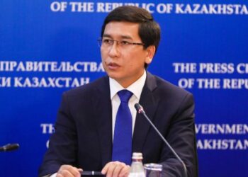 Қызметінен кеткен Аймағамбетов мұғалімдерге соңғы сөзін айтты