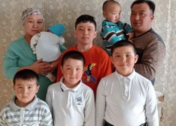 Өскеменде салмағы алты келі болатын алып «батыр» дүниеге келді