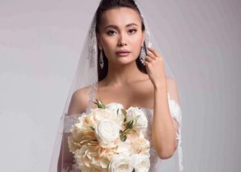 «Сырға салу рәсімі өтіп кетті»: Жанар Дұғалова астаналық келін атанбақ