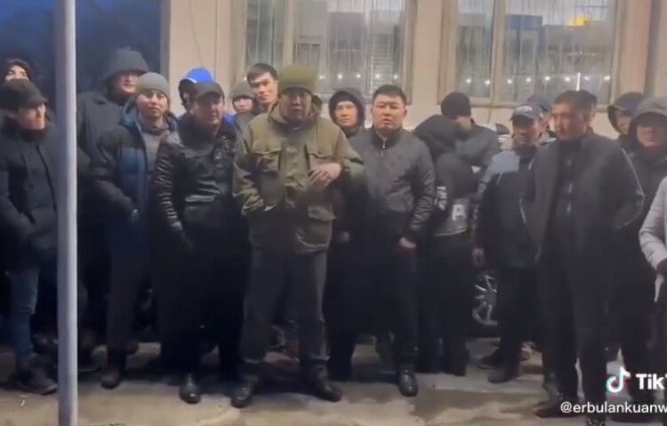 Жаркенттік такси жүргізушілер сырттан келетін қонақтарға қатаң ескерту жасады