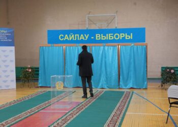 Біз бәрін күтеміз – сайлау учаскелері есігін айқара ашты