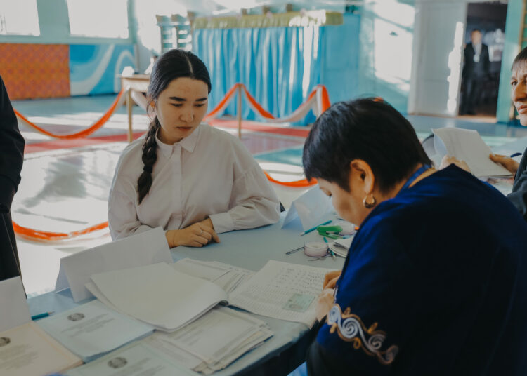 Мұхтар Әуезов атындағы педагогикалық колледждегі N58 сайлау учаскесінде де дауыс беру жүріп жатыр