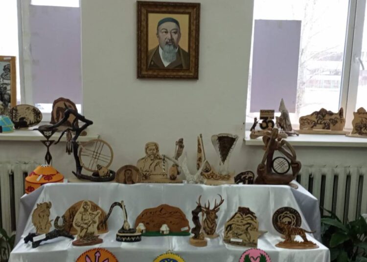 Сайлау учаскелерінде мерекелік атмосфера орын алуда  