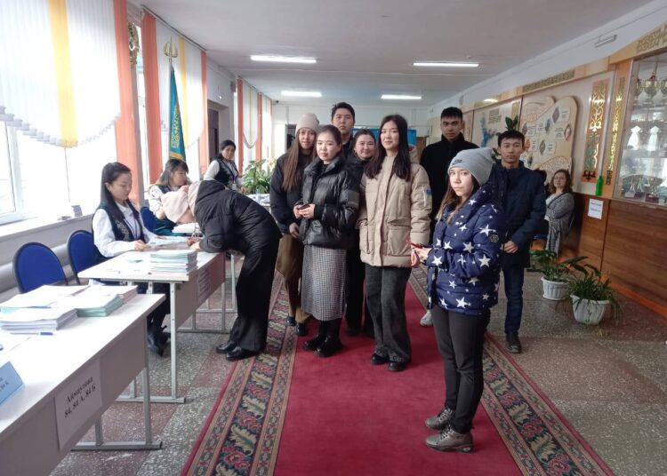 Дауыс беру аяқталғанға дейін 4 сағат қалды  