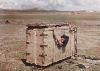 Моңғолияда күйеуіне опасыздық жасаған әйелдер қалай жазаланған?