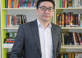 Зияткерлік мектеп ұстазы «доктор» атанды