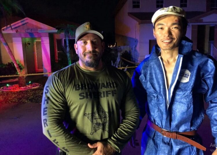 «Біз үшін аңыз болып қаласың»: АҚШ-тағы қарулы топқа төтеп берген қазақ жігіті оқиғаның қалай болғанын айтты