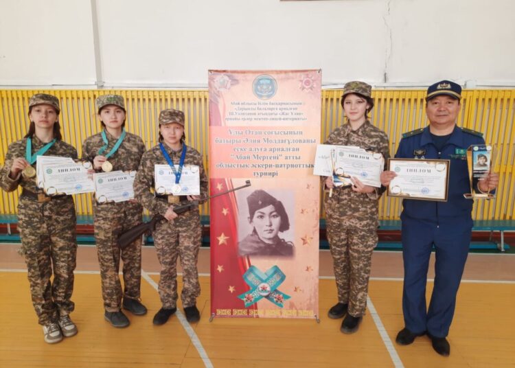 Құралайды көзге атқан зияткерлер