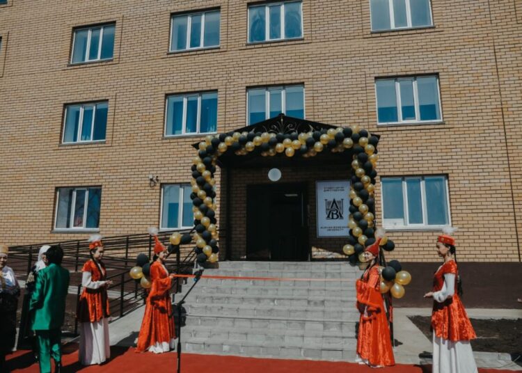 ЖАҢА СТУДЕНТТЕР ҮЙІ ПАЙДАЛАНУҒА БЕРІЛДІ