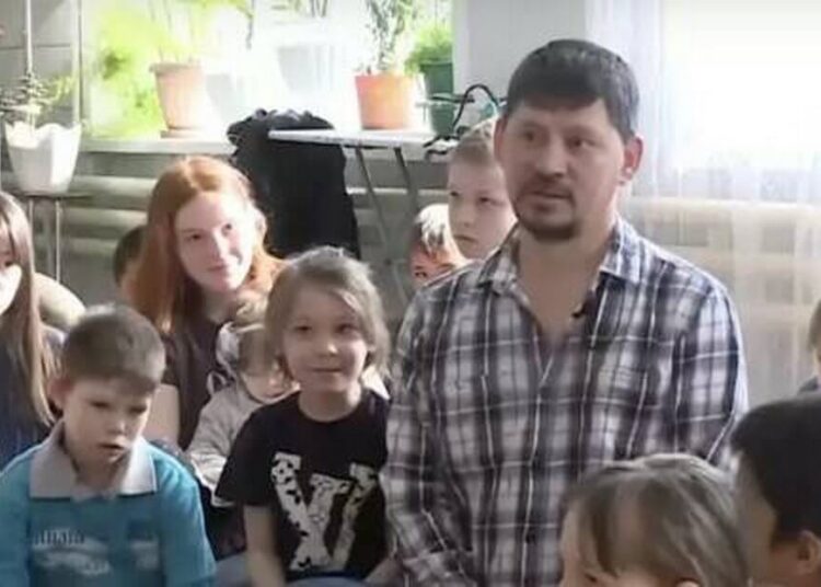 «32 балам мектепке барады»: Қостанай облысында 48 баласы бар отбасы тұрады