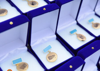 «Алтын белгі» жемқорлықтың көзі болып тұр — Оқу-ағарту министрі