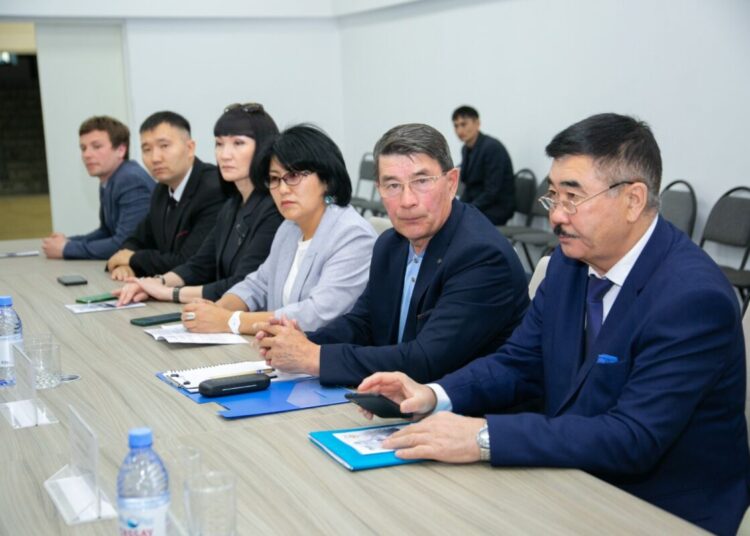 Саяси қуғын-сүргін құрбандарын еске алуға арналған өңірлік конференция өтті