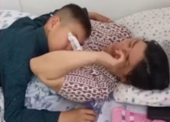 «Құдай мені директордан құтқар» 5-сынып оқушысы мектеп директорынан таяқ жеп, қоштасу хатын жазды