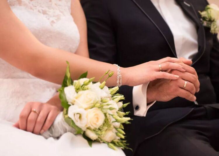 Үйленетін жұптардың алдымен денсаулығы тексерілетін болады