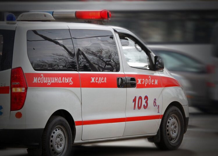 Оралда көпірден секіріп кеткен 22 жастағы жігіт көз жұмды
