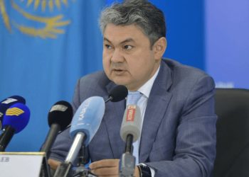 Тарих пәнінің мұғалімінен, елшіге дейінгі жол. ШҚО-ның жаңа әкімі туралы деректер