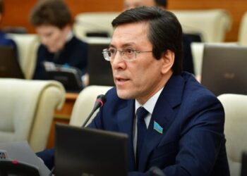 Кей мектептерде әлі күнге дейін спорт зал мен асхана жоқ — депутат