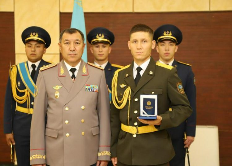 Абай облысындағы өртпен күреске қатысқандарға мемлекеттік наградалар табысталды