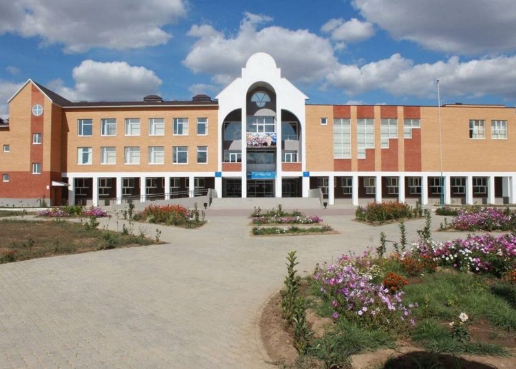 №17 мектеп-гимназиясының мұғалімі мектеп ауласында асылып қалды