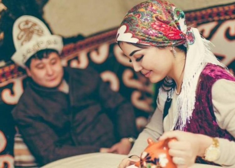 Келінім екеуміз немеремнің баламнан емес екенін жасырып жүрміз