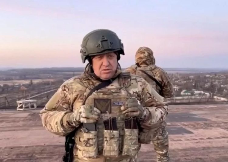 Ресейде 10 адам ұшақ апатынан көз жұмды, арасында «Вагнер» ЖӘК басшысы Евгений Пригожин бар