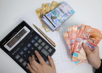 Қазақстанда ең төменгі жалақы мөлшері 85 мың теңгеге өседі