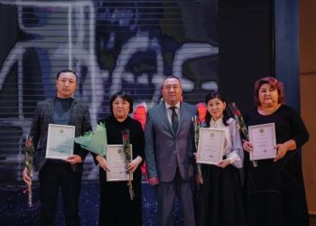 Семейлік мұғалімдер марапатталды