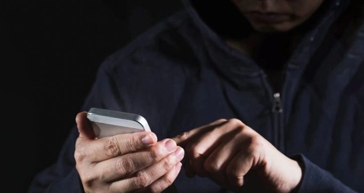 Полиция WhatsApp мессенджерін қолданатын алаяқтық туралы ескертті