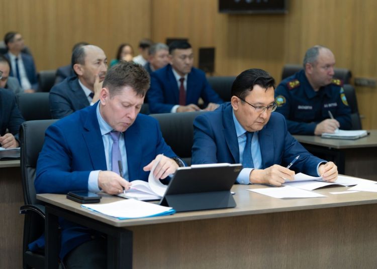 Өндіріс орындарындағы өзекті мәселелер талқыланды