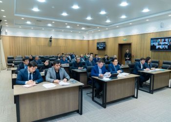 Өндіріс орындарындағы өзекті мәселелер талқыланды