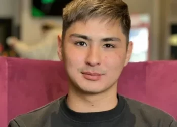 Жәнібектің әкесі кім?