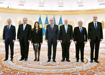 Президент бірқатар мемлекеттің елшілерінен сенім грамоталарын қабылдады