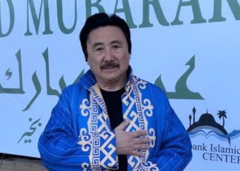 Марат Омаров су тасқынынан зардап шеккен отандастарына ән арнады