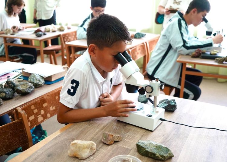 Абай облысында оқушылар үшін 5 бейіндік лагерь ашылды