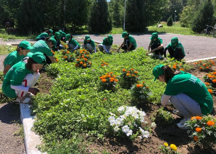 Үржар ауданында «Болашақ» саябағында тазалық жұмыстары жүргізілді