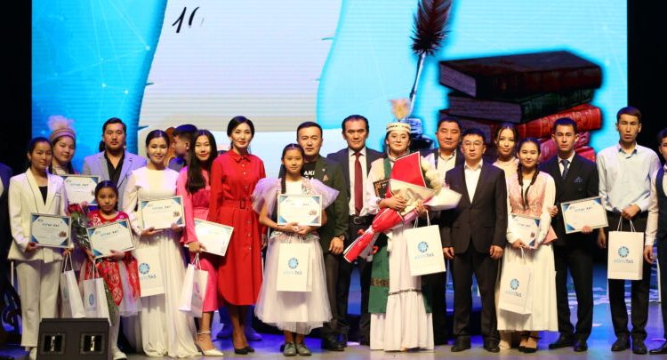 Алматыда «100 өлең» республикалық көркемсөз оқу байқауы өтеді