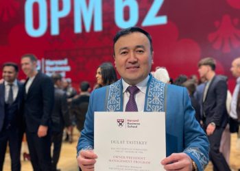ДУЛАТ ТАСТЕКЕЙ ӘЙГІЛІ HARVARD БИЗНЕС МЕКТЕБІН БІТІРДІ