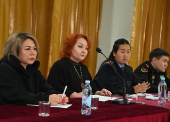 Семейде әскери қызметшілердің әйелдерімен кездесу өтті