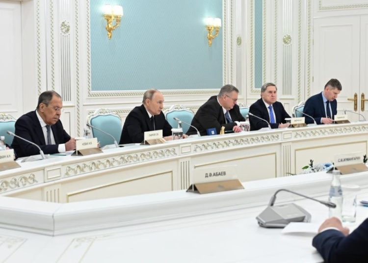 Ресей Президенті Владимир Путин қазақ жерінде көрсетілген ерекше сый-құрмет үшін Қасым-Жомарт Тоқаевқа алғыс айтты