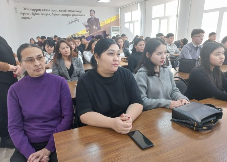 Профессор Амантай Исаұлының «Этносаралық қатынастарды нығайту» әлеуметтік жобасы аясындағы дәрісі