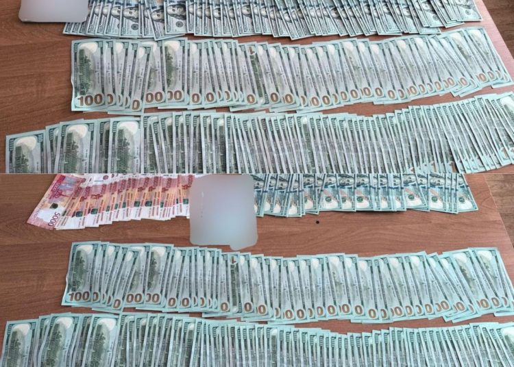 Шекаралық бақылау кезінде ірі көлемдегі қолма-қол ақшаның заңсыз тасымалдануы анықталды