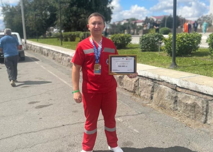 Жедел жәрдем фельдшері Алмас Сәмиғұлов: «Медицина – бұл жай ғана мамандық емес»