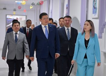 Облыс әкімі Шар қаласындағы әлеуметтік нысандардың жұмысымен танысты