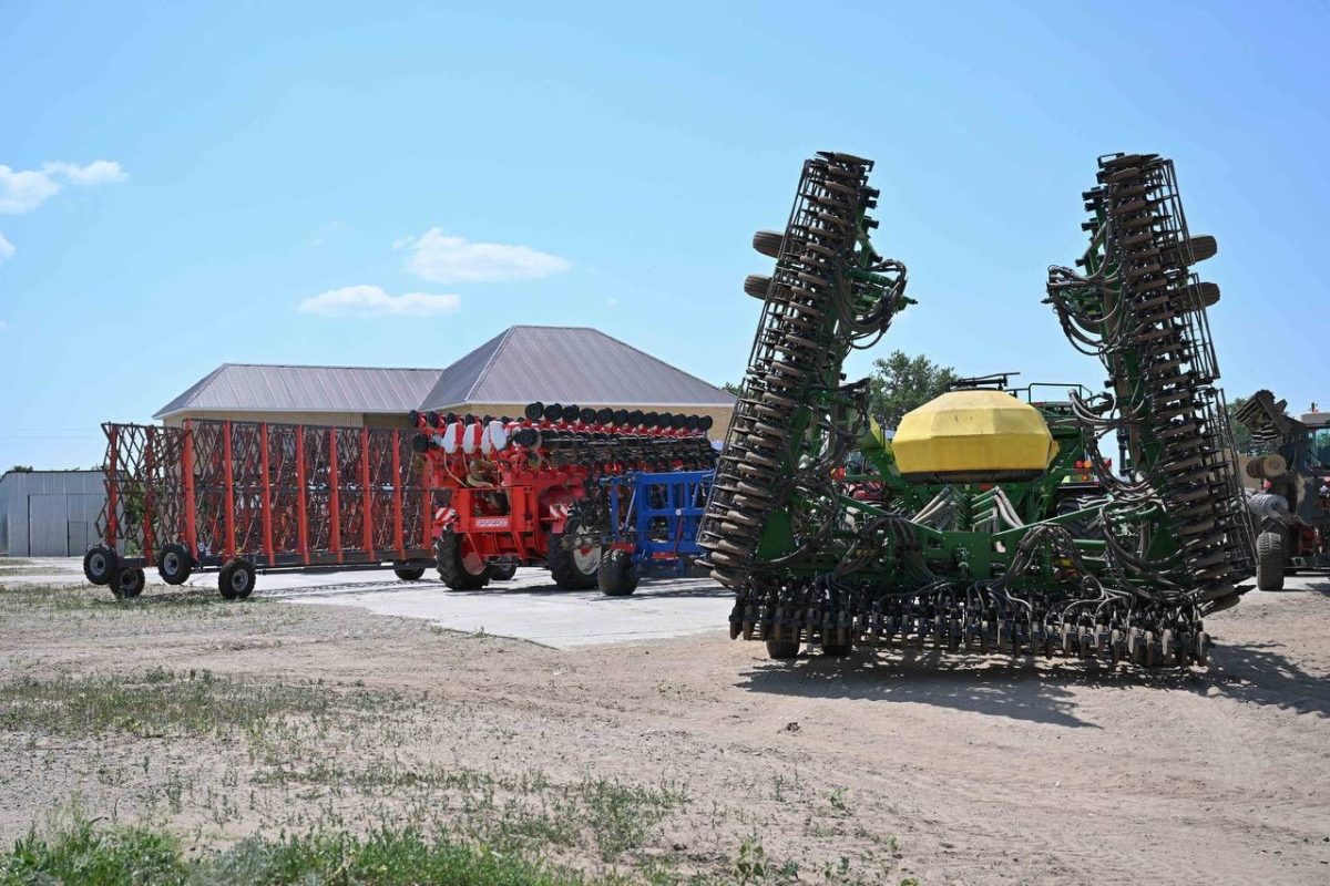 Облыс әкімі Бесқарағай ауданындағы ірі ауыл шаруашылығы құрылымымен танысты