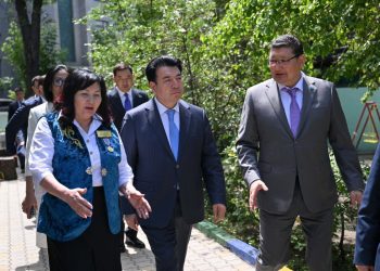 Оқу-ағарту министрі Семейдегі білім нысандарын аралады