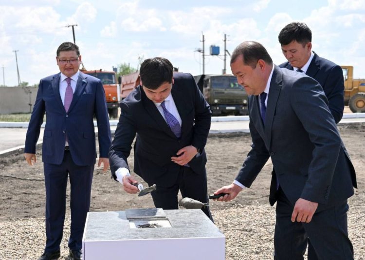 Семейде чип пен электроника өндіретін зауыттың құрылысы басталды