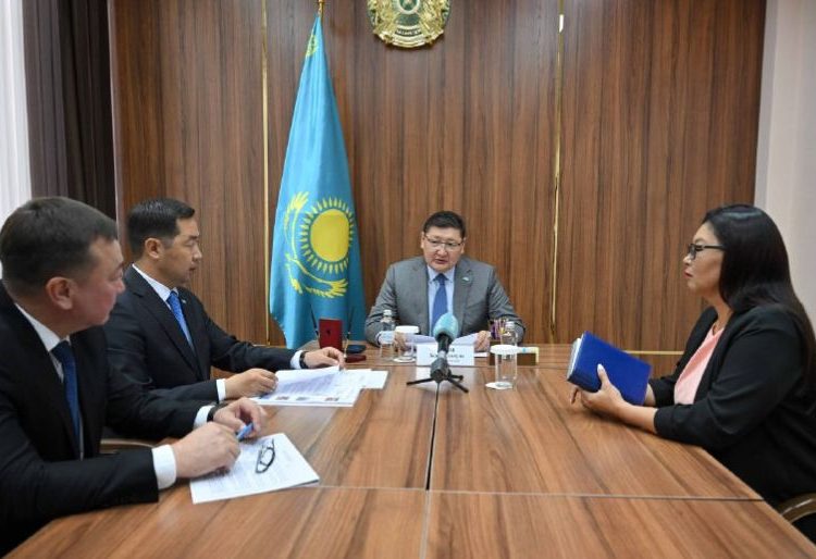 Курчатов тұрғындары қандай мәселелер көтерді? Облыс әкімі жауап берді